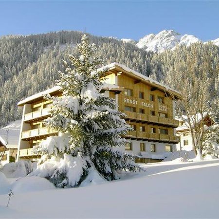 Hotel Garni Ernst Falch Sankt Anton am Arlberg Kültér fotó