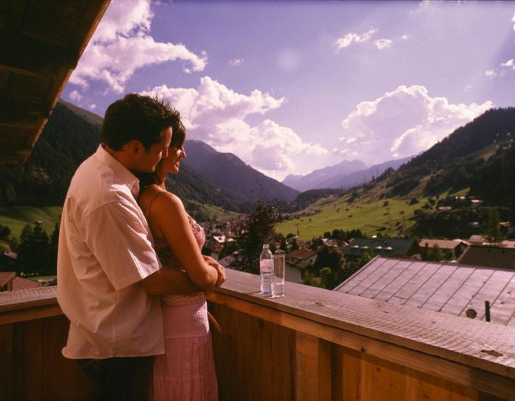 Hotel Garni Ernst Falch Sankt Anton am Arlberg Szoba fotó